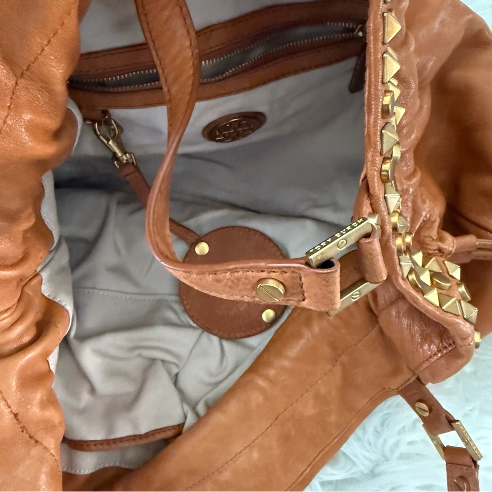 TORY BURCH Tan Studded Linden Leather Tote Bag - Picture 6 of 8